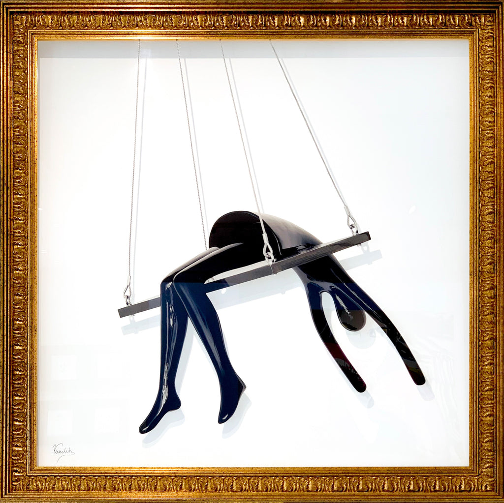 Swing Angelique with gold frame by Vassiliki