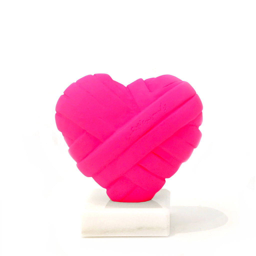 love me heart resin sculpture by Stathis Alexopoulos Medium (Fluo Pink)
