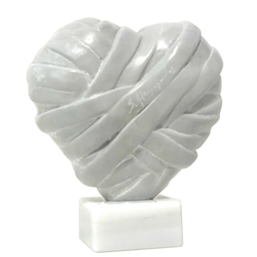 love me heart resin sculpture by Stathis Alexopoulos (Grey)