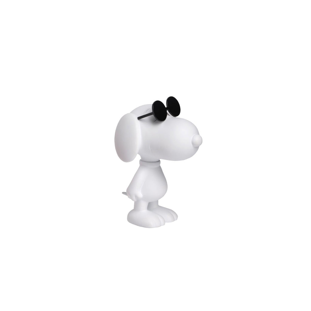 Snoopy extra small sculpure with Sunglasses by Leblon Delienne (White & Black)